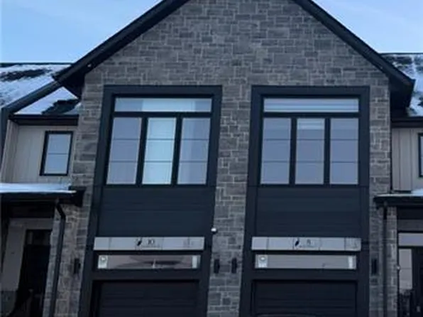 8 Sandstone St, Cambridge, ON N1S 0E4