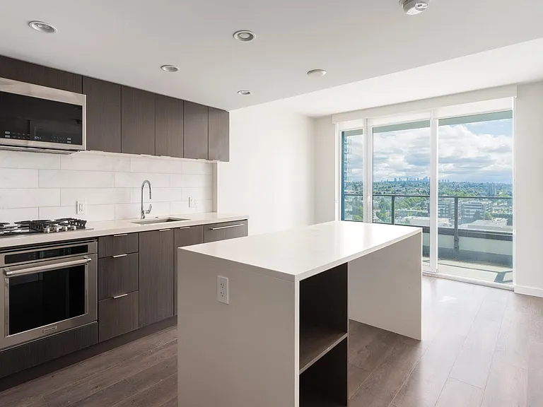 8189 Cambie St #1606 — Photo 17