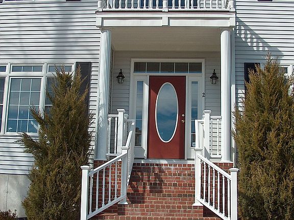 2nd image of 2 Karen Ln