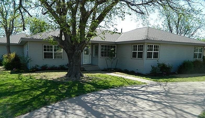 1st image of 709 NW 31st St