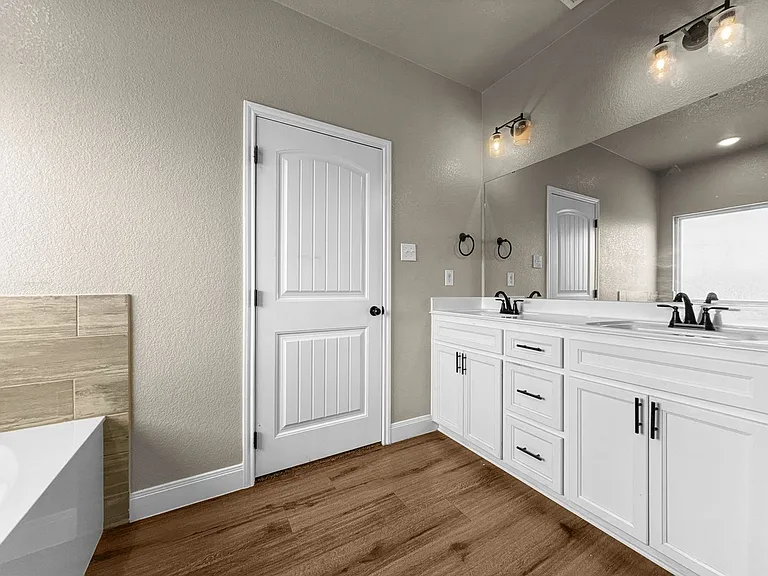 1606 Black Kettle Trl — Photo 13