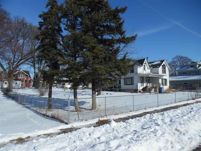 805 J Ave, Grundy Center, IA, 50638
