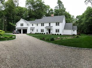 19 Hitchcock Rd, Westport, CT 06880