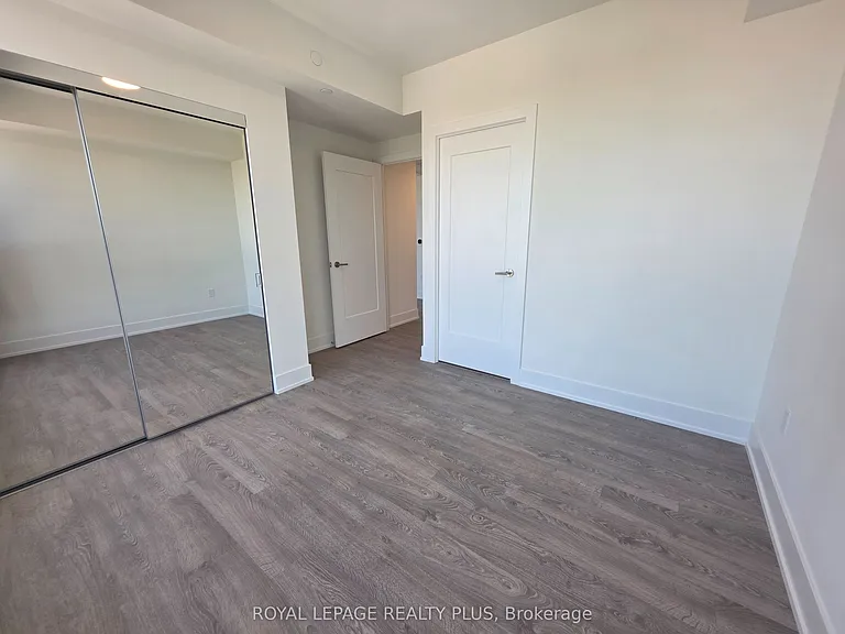 858 Dupont St #805 — Photo 9