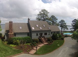 1036 Queenstown Rd, Lancaster, VA 22503