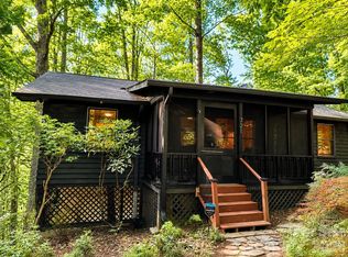 721 Bear Creek Ln, Saluda, NC 28773