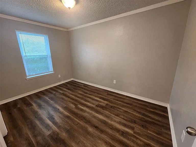 10129 Peppertree Ln — Photo 13