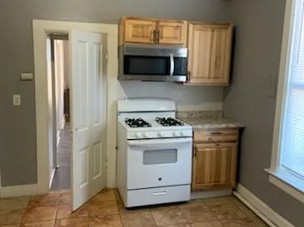 LM920, 920 W 5th St #922-1/2, Winona, MN 55987