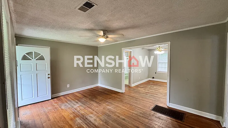 2 bed, 1.0 bath, 912 sqft, $995 — Photo 3