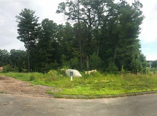 21 Jonathan Trl, Glastonbury, CT 06033