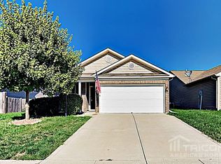 19399 Prairie Crossing Dr, Noblesville, IN 46062