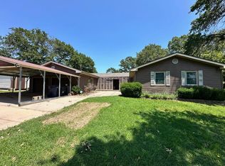 2613 S Country Club Dr, Joplin, MO 64804