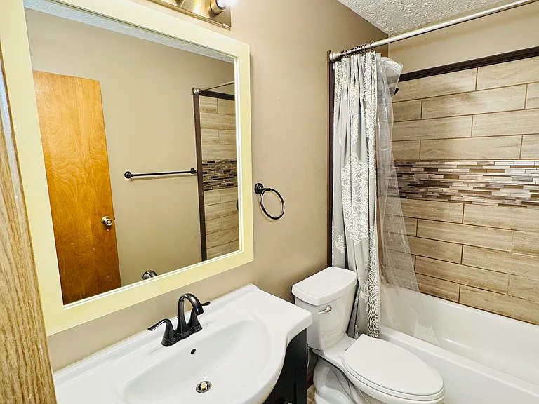 Fullbathroom