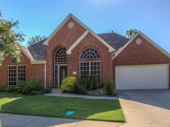 2nd image of 8416 Falconet Cir