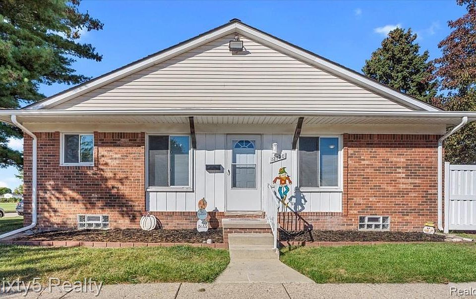 1st image of 12720 Elaine Dr #31