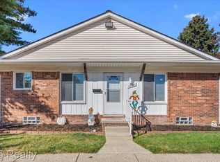 12720 Elaine Dr #31, Southgate, MI 48195