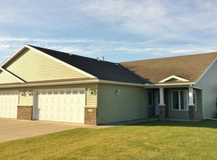 736 14th St E, Wabasha, MN 55981