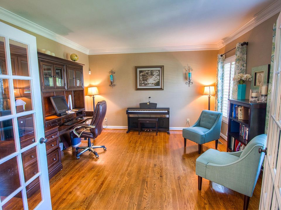 2nd image of 1107 Navaho Dr