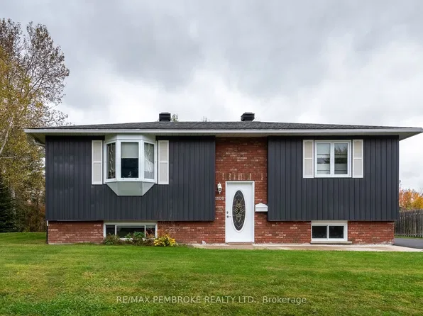 1108 Boundary Rd, Pembroke, ON K8A 7X1