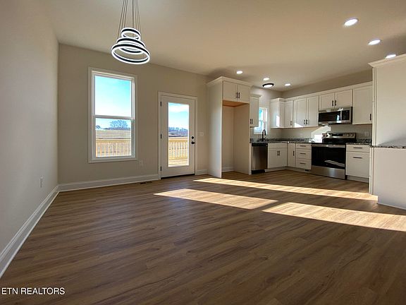 5th image of 310 Moores Way