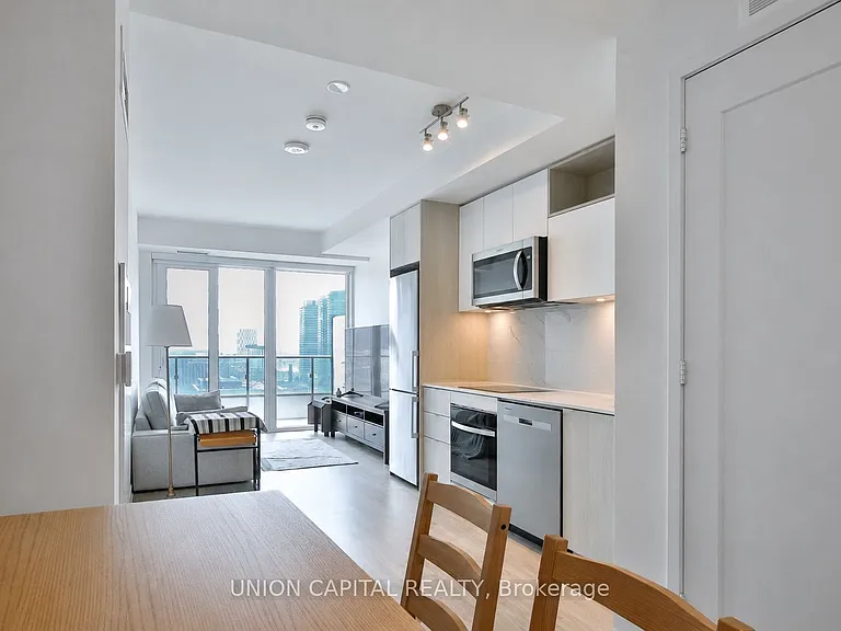 70 Princess St #1806E — Photo 1