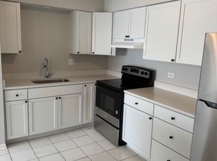 2040 S 16th Ave APT 1C, Broadview, IL 60155