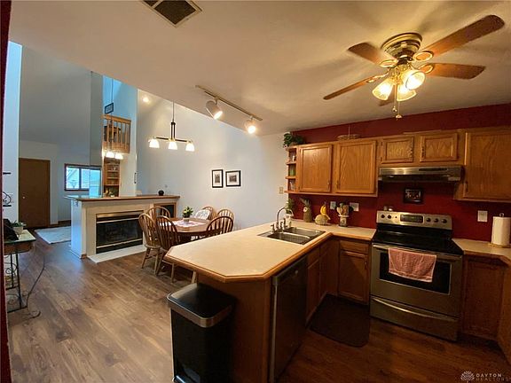 5th image of 423 Jamestown Cir #27