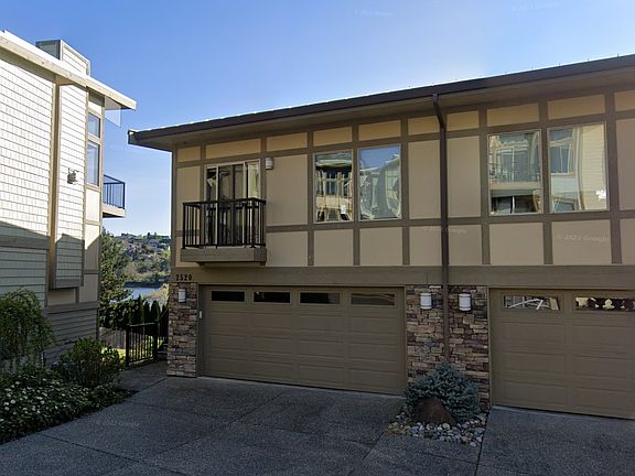 2nd image of 2520 Waterside Ln