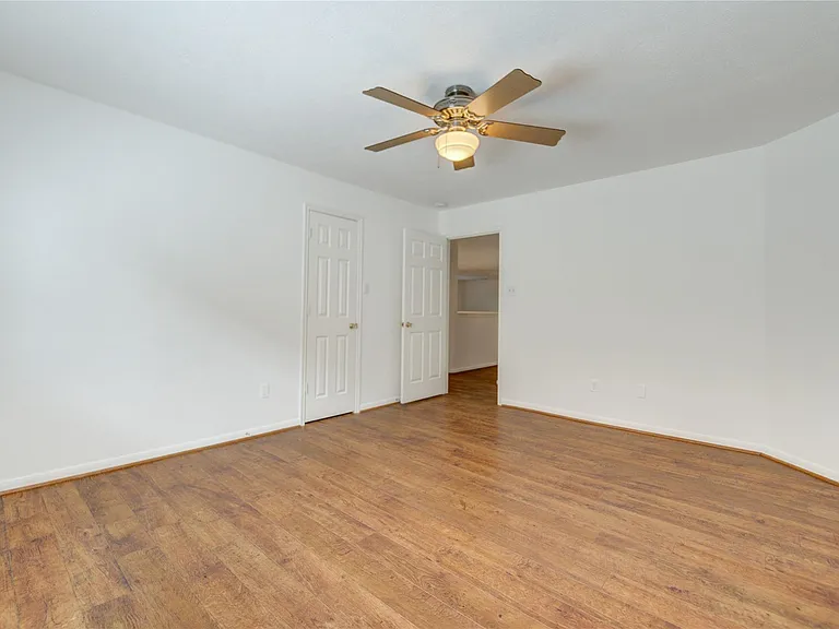 16464 Beewood Glen Dr — Photo 38