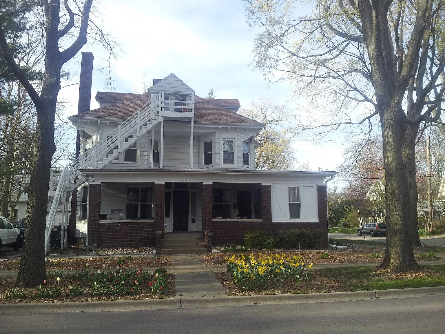 502 W Illinois St photo 1