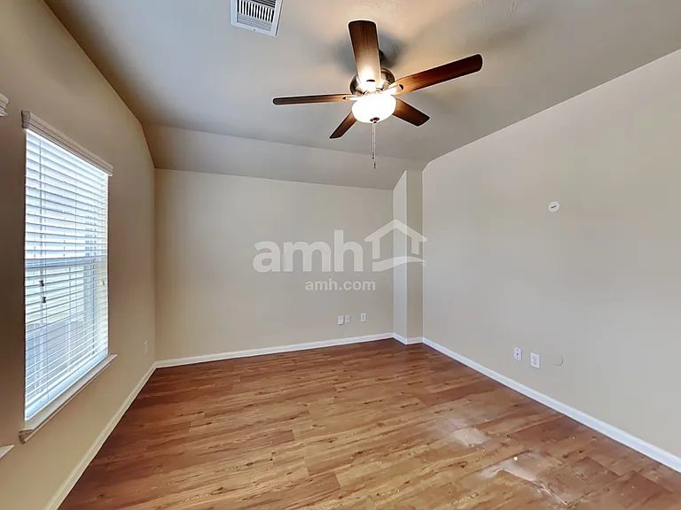 5923 Stockholm Ct — Photo 12