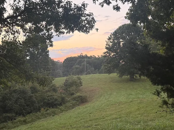 1062 Clay Burgin Rd, Lawrenceburg, KY 40342