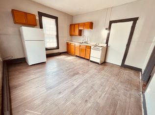 9 Maple St #3, Auburn, ME 04210