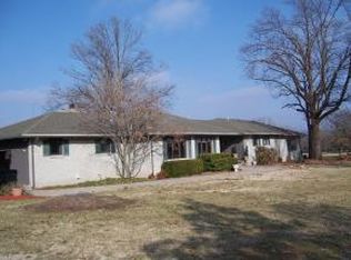 6374 Iris Rd, Neosho, MO 64850