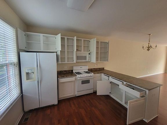 2nd image of 4170 Milford Ln