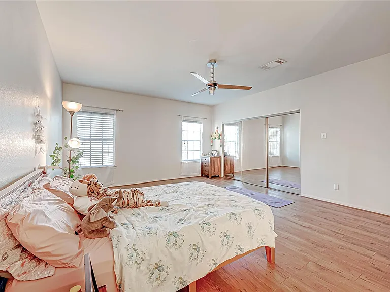 3780 Tanglewilde St #604 — Photo 33