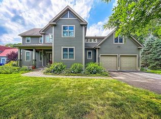 7 Moody Field Rd, Amherst, MA 01002