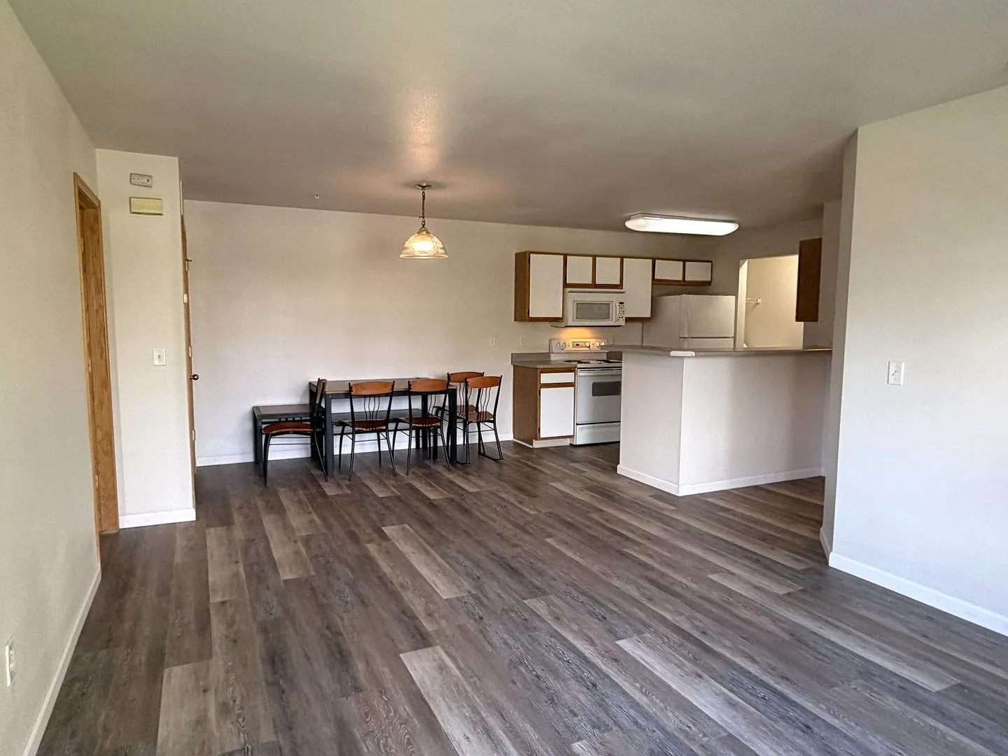 Fresh Updates + $500 Off First Month Prime CSU Location! — Photo 3