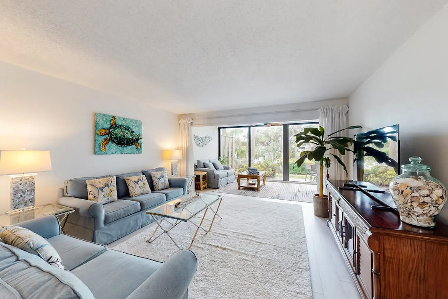 2 bed, 2.0 bath, 1259 sqft, $2,081 — Photo 1
