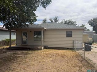 1032 N Edwards St, Carlsbad, NM 88220