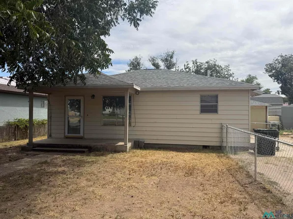 1032 N Edwards St, Carlsbad, NM 88220