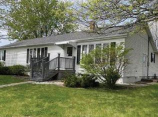 13926 137th Ave W, Taylor Ridge, IL 61284