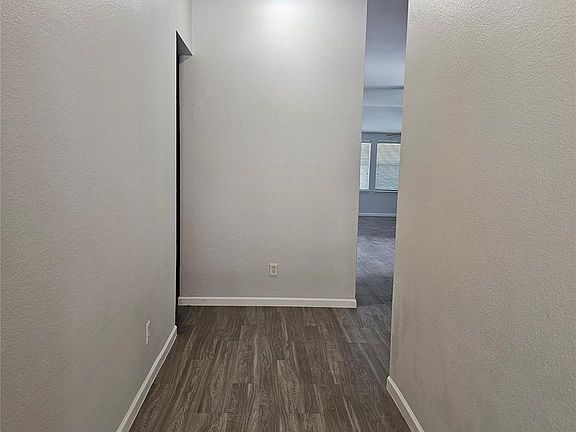 4th image of 5004 Bald Cypress Ln