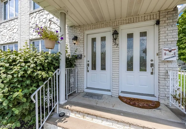 137 Stefanic Ave #1 — Photo 3