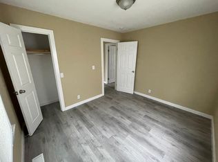 719 Leonard St #A, Alton, IL 62002