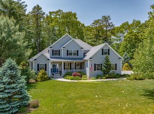 10 Fox Run, Easthampton, MA 01027