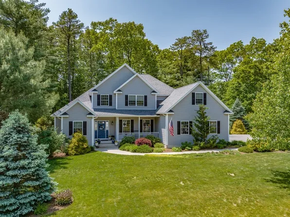 10 Fox Run, Easthampton, MA 01027