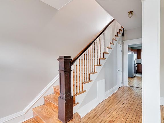 5th image of 1313 Oakwood Ave