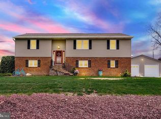 310 Dew Drop Rd, York, PA 17402