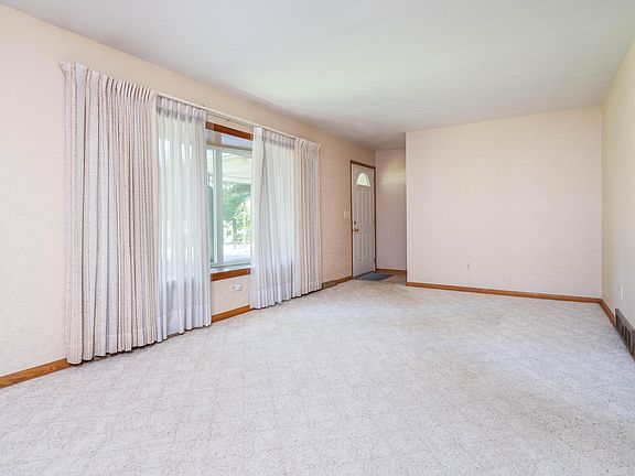 5th image of 120 Keathley Dr